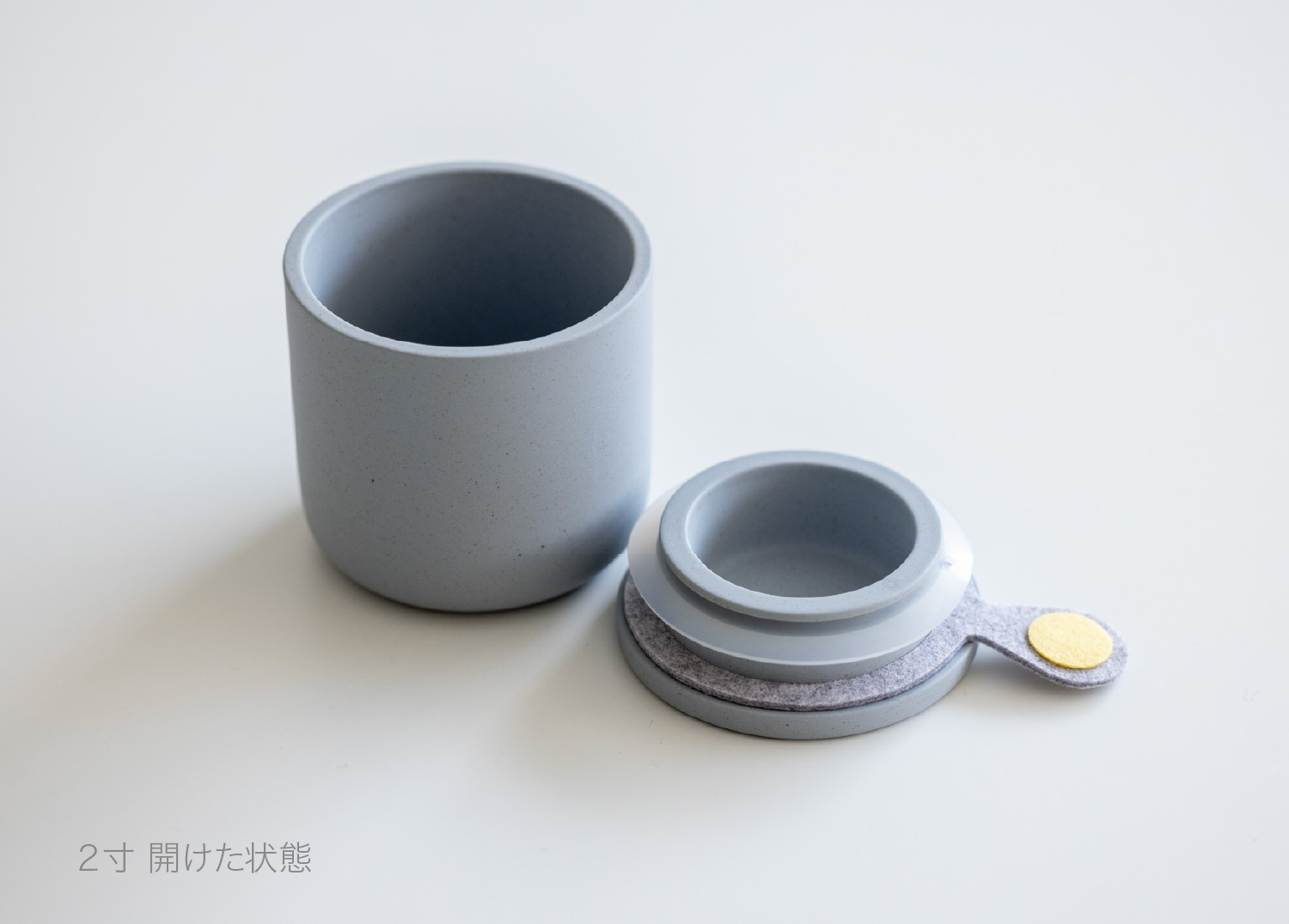 2寸お骨壺の納骨時のイメージ